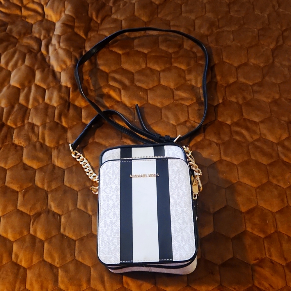 Michael Kors, cross body purse
